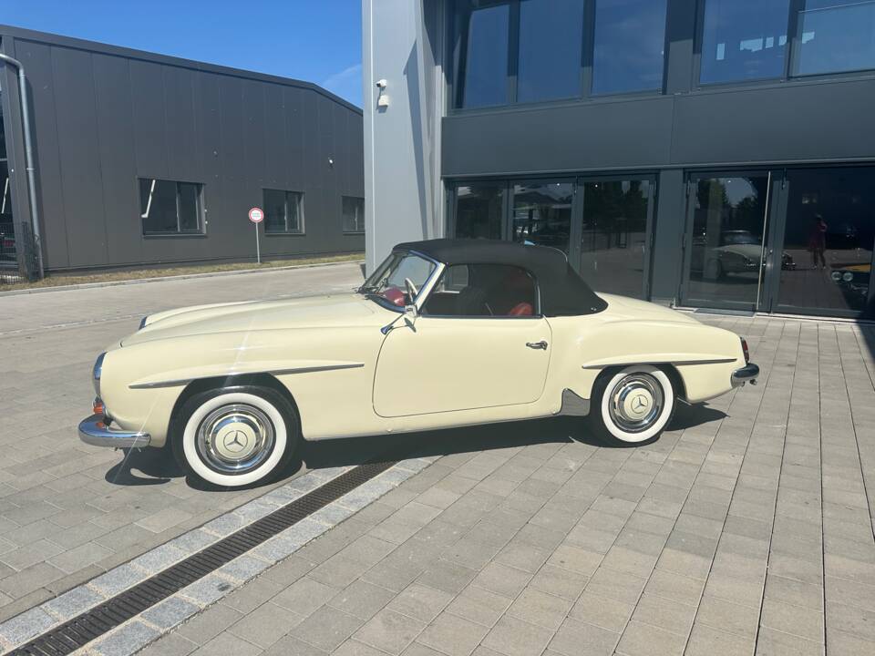 Image 4/30 de Mercedes-Benz 190 SL (1960)