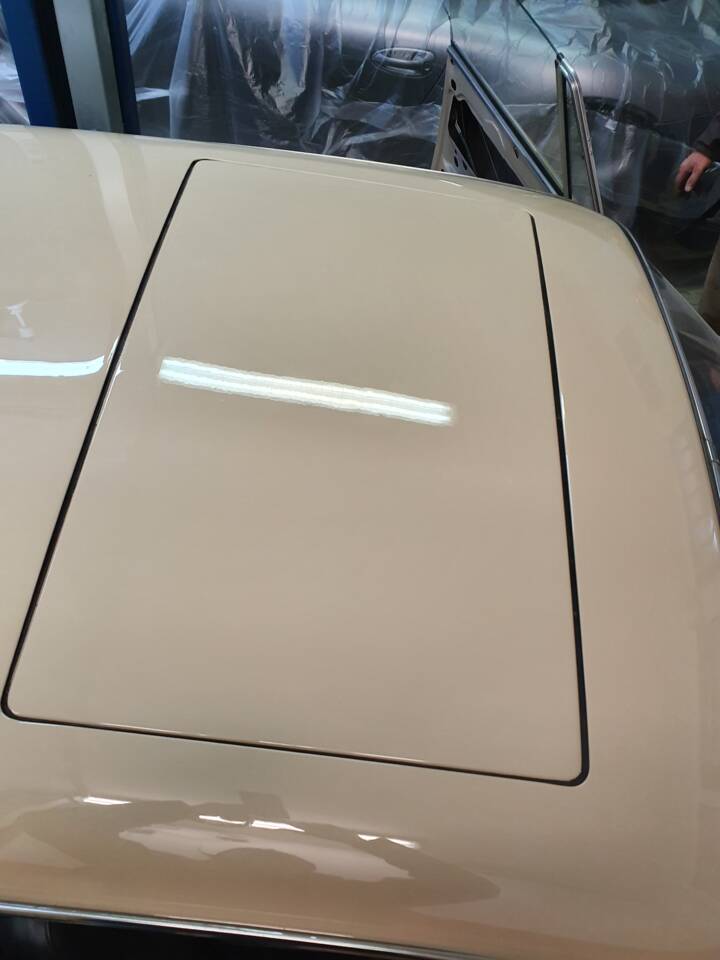 Image 8/15 of Alfa Romeo 2000 GT Veloce (1972)