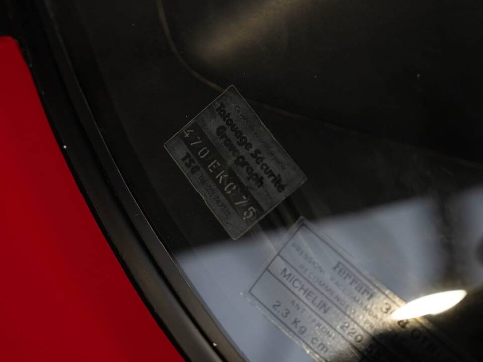 Bild 53/85 von Ferrari 308 GTSi Quattrovalvole (1985)