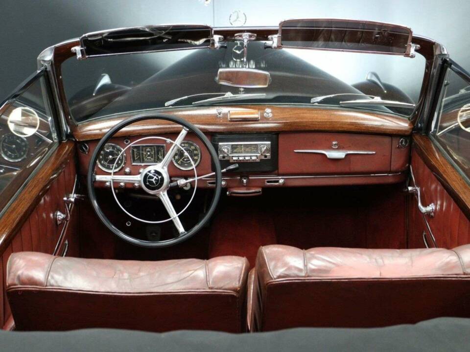 Immagine 14/30 di Mercedes-Benz 220 Cabriolet A (1955)