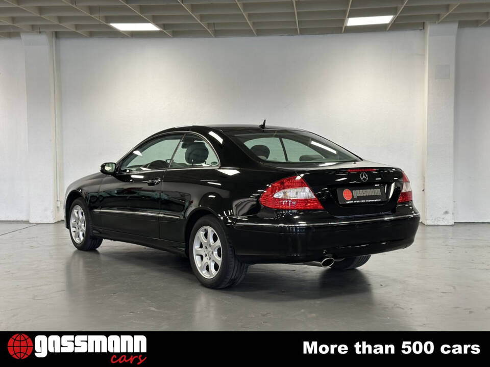 Image 6/15 of Mercedes-Benz CLK 280 (2006)