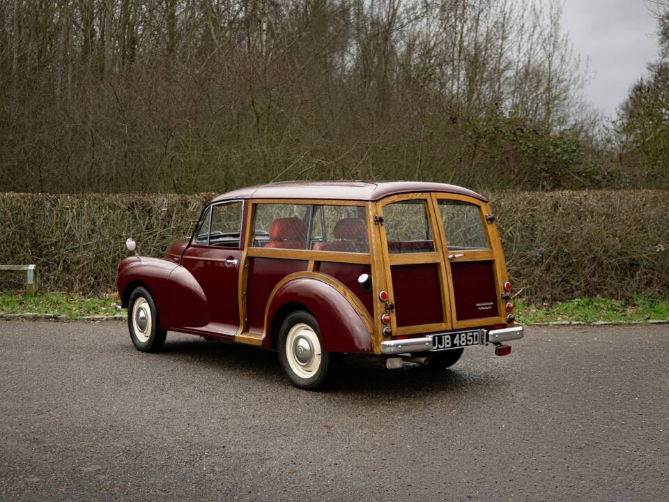 Image 18/43 of Morris Minor 1000 Traveller (1966)