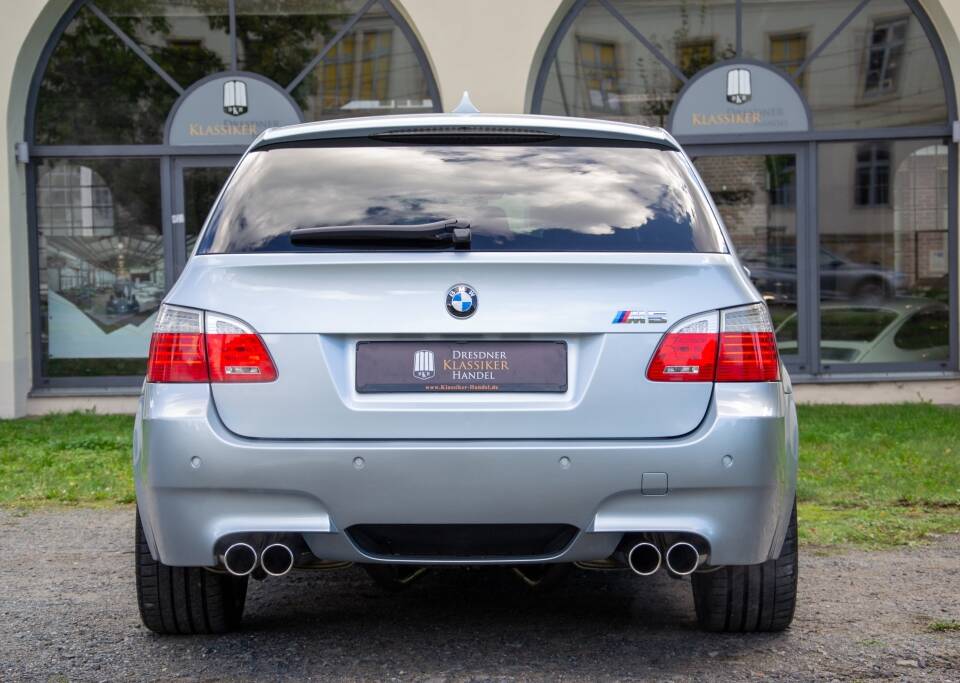 Afbeelding 6/41 van BMW M5 Touring (2008)