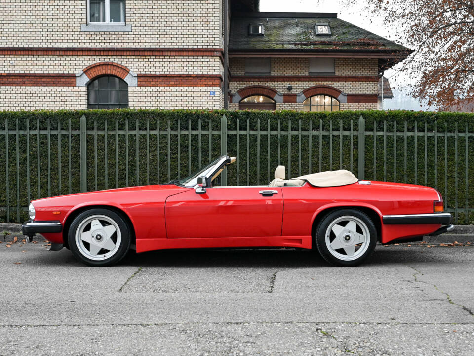 Image 3/45 of Jaguar XJ-S Convertible (1990)