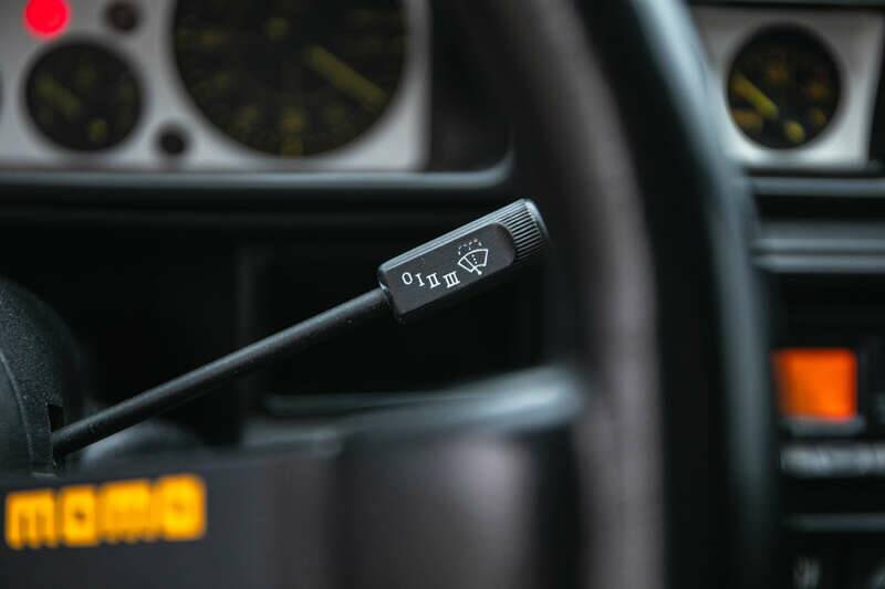 Image 30/50 of Lancia Delta HF Integrale Evoluzione II (1995)