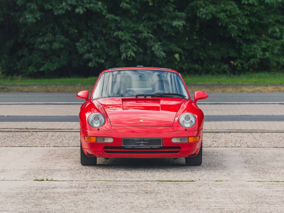 Imagen 2/37 de Porsche 911 Carrera (1995)