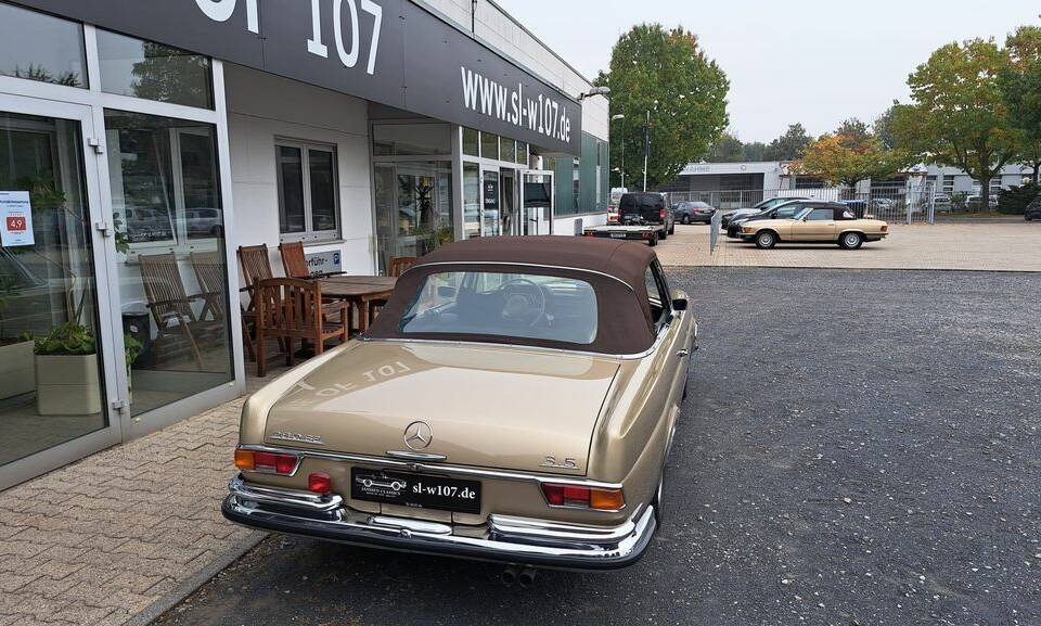Imagen 42/52 de Mercedes-Benz 280 SE 3,5 (1970)
