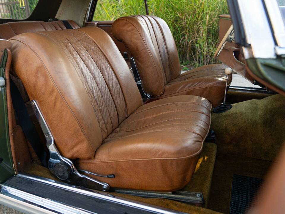 Afbeelding 48/50 van Mercedes-Benz 220 SE b (1964)