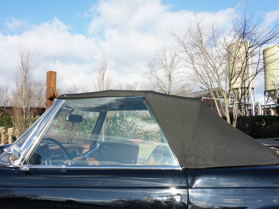 Image 26/29 of Mercedes-Benz 230 SL (1965)