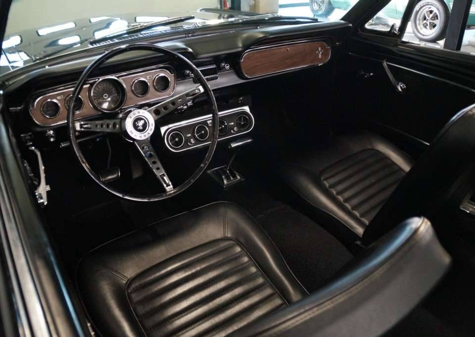 Immagine 43/50 di Ford Mustang 289 (1965)