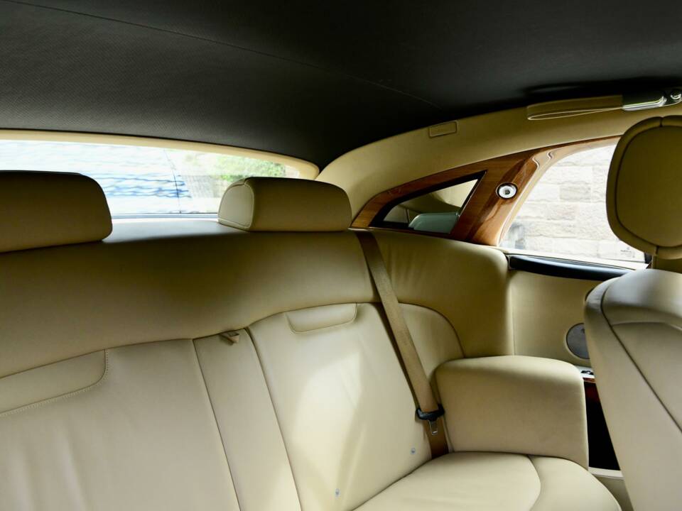 Immagine 35/50 di Rolls-Royce Phantom Coupé (2010)