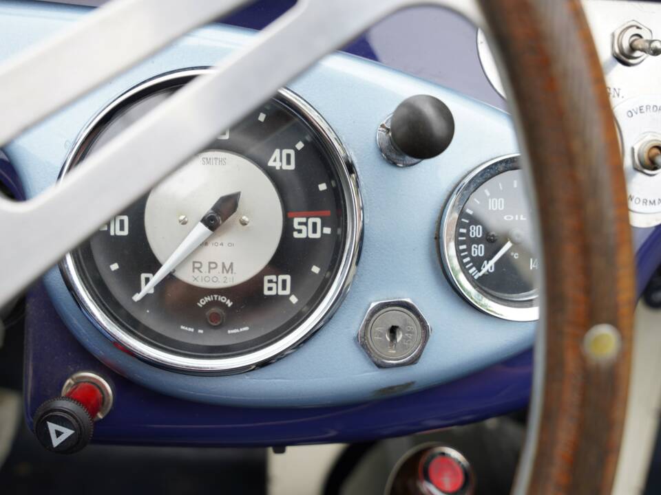 Image 34/50 of Austin-Healey 100/4 (BN1) (1953)