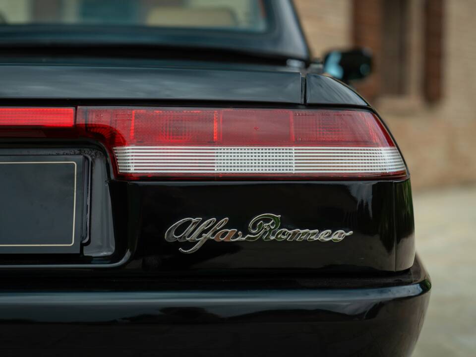 Image 21/50 of Alfa Romeo 2.0 Spider (1991)