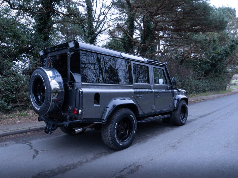 Image 6/16 of Land Rover Defender 110 (2010)