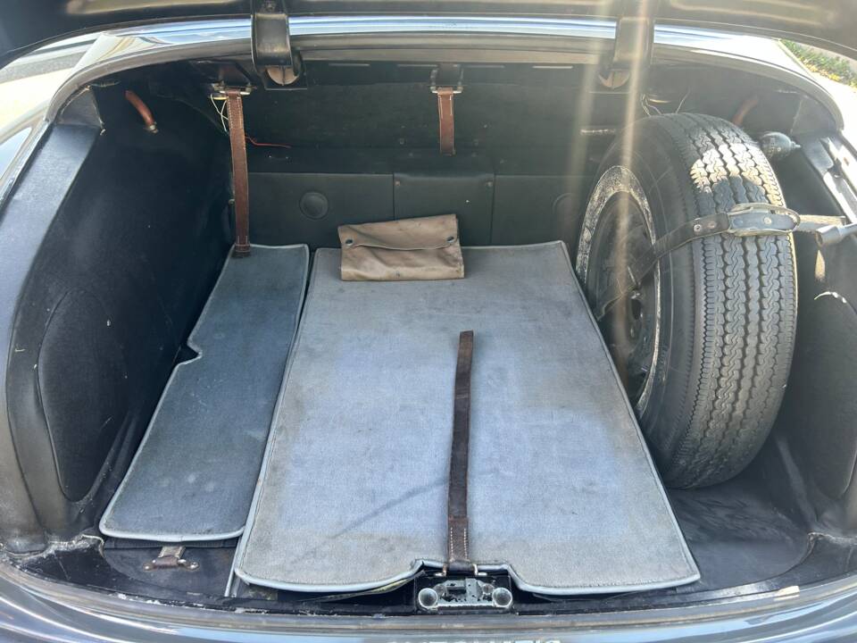 Bild 35/58 von Mercedes-Benz 300 d (1958)