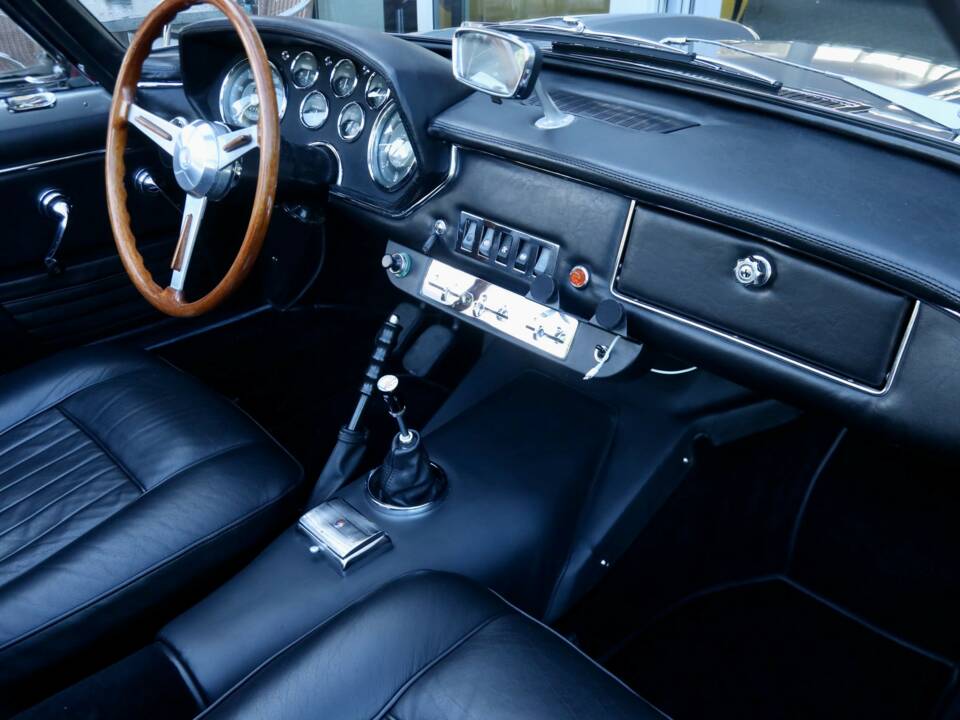 Bild 38/50 von Maserati Mistral 3700 Spyder (1965)