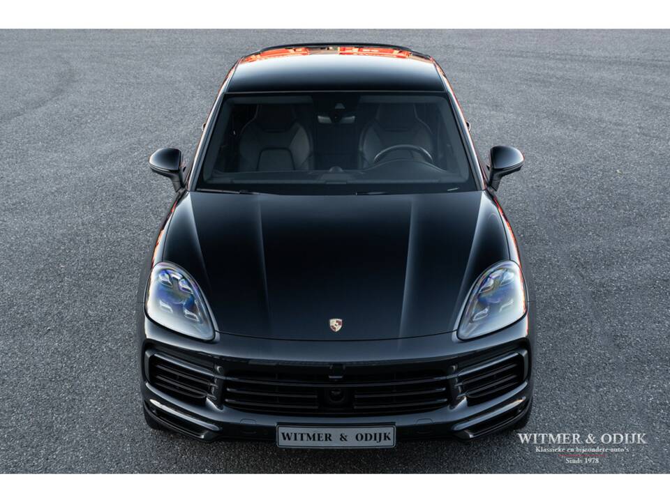 Image 15/32 of Porsche Cayenne Coupé E-Hybrid (2020)