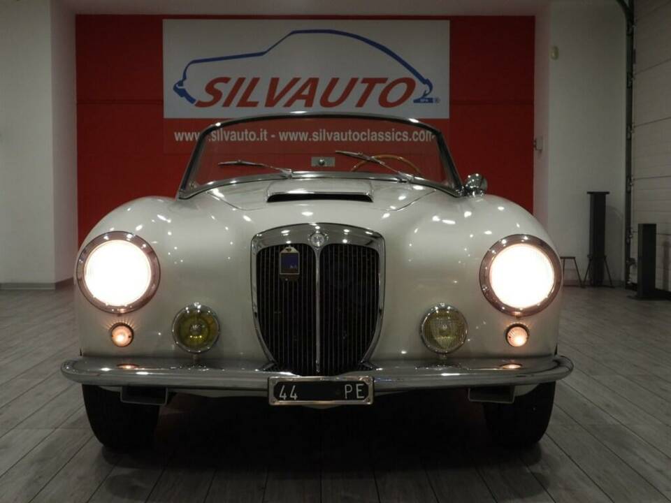Bild 12/15 von Lancia Aurelia B24 (1958)
