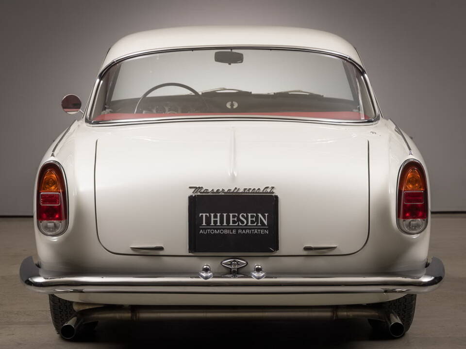 Image 12/39 of Maserati 3500 GT Touring (1961)