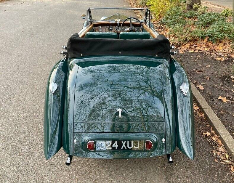 Image 22/50 of Lagonda V12 DHC (1939)