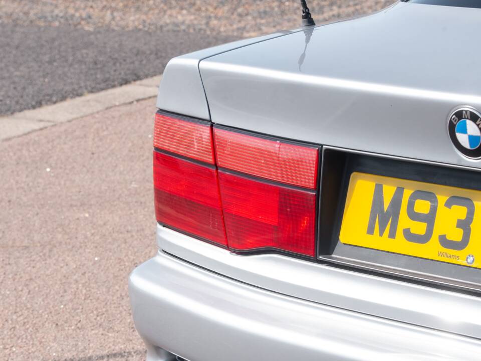 Image 37/50 de BMW 850CSi (1995)