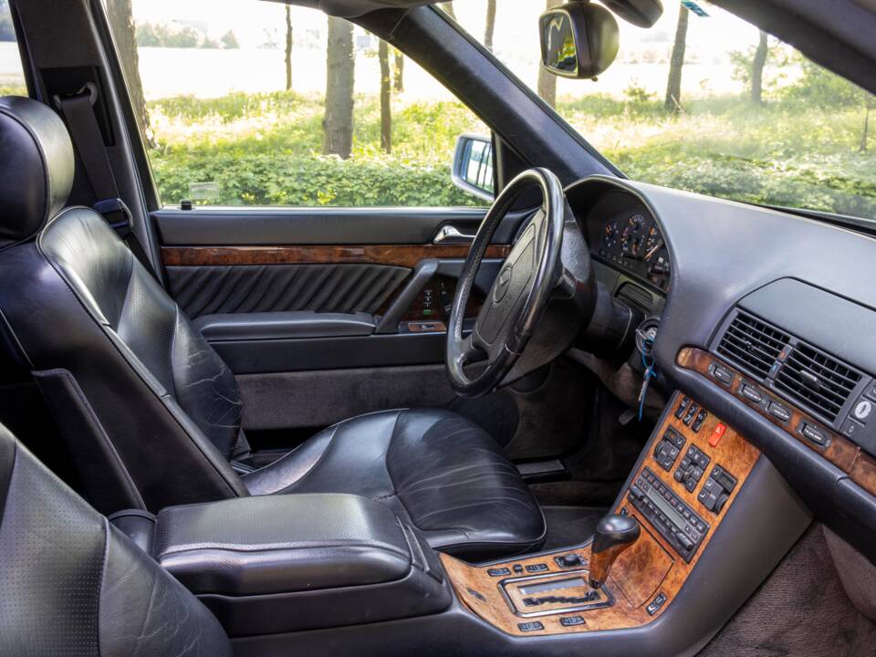 Image 54/59 of Mercedes-Benz 600 SEL (1992)