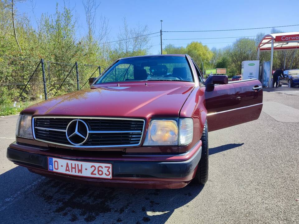 Image 5/8 of Mercedes-Benz 230 CE (1993)