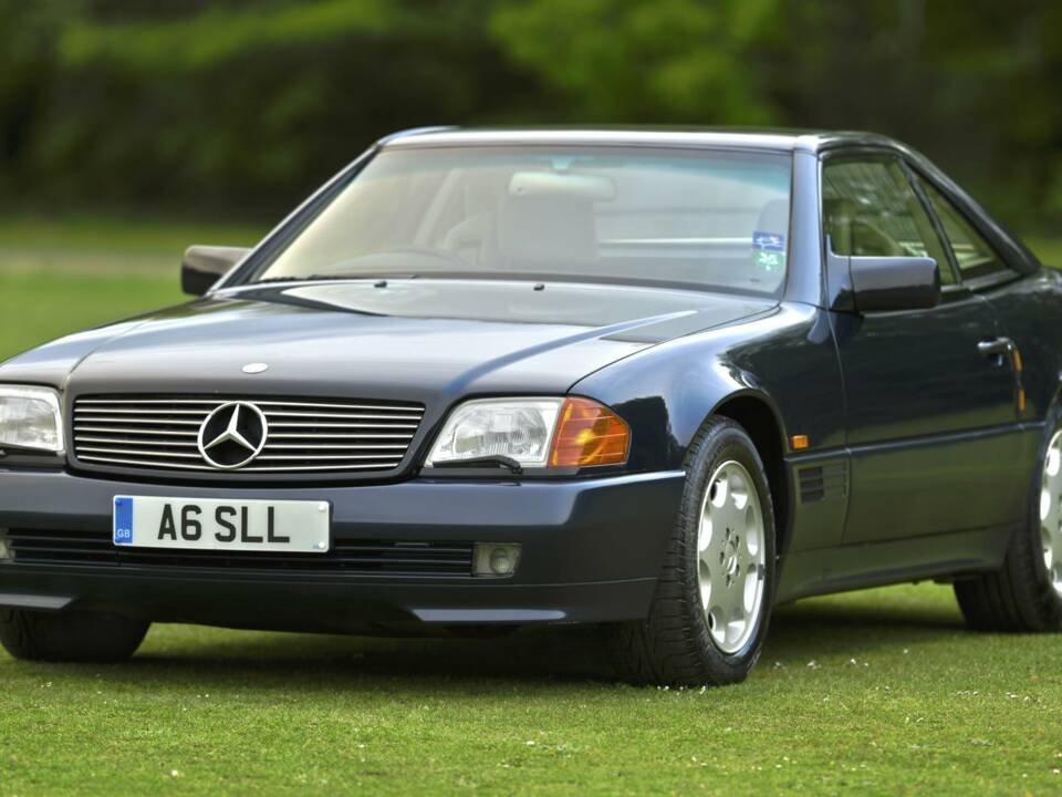 Image 18/50 of Mercedes-Benz SL 500 (1995)