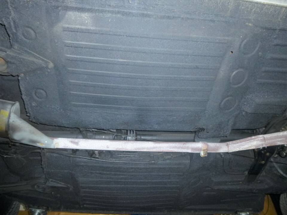 Image 53/54 of Mercedes-Benz 220 SE b (1963)