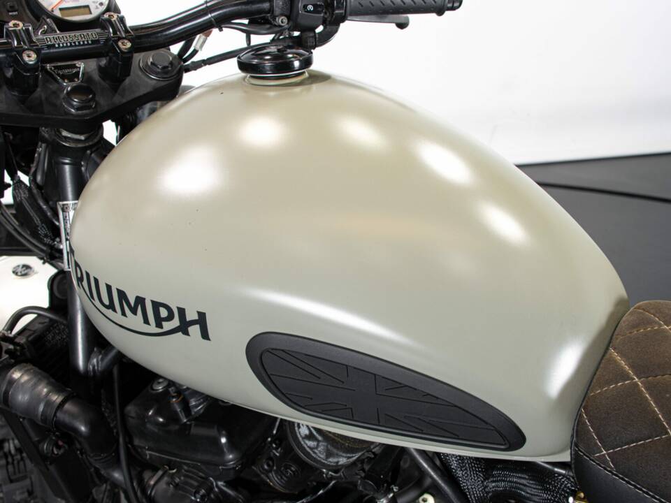 Immagine 44/50 di Triumph Trident 900 (1994)