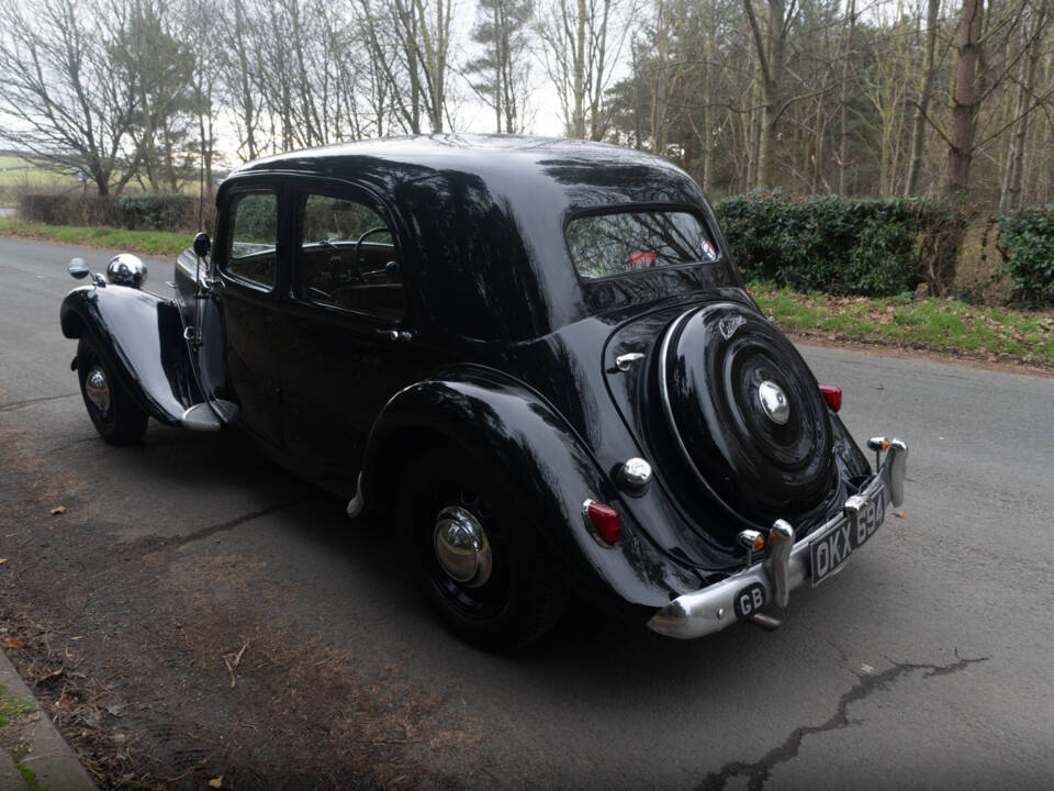 Image 4/13 of Citroën Traction Avant 15&#x2F;6 (1951)