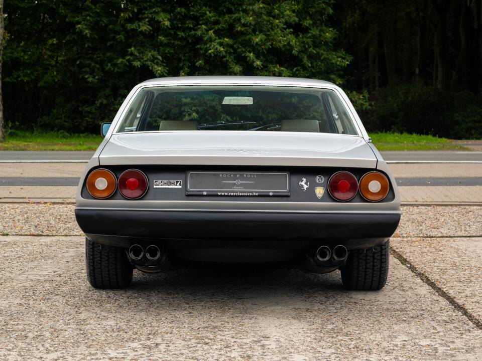 Image 15/38 of Ferrari 400i (1981)