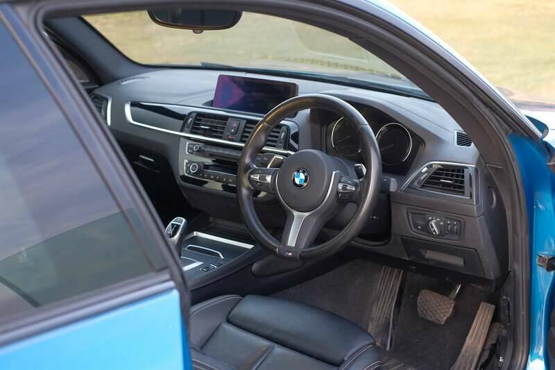 Immagine 2/50 di BMW M235i (2019)