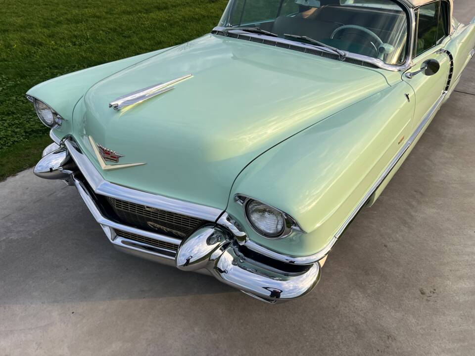 Image 9/83 of Cadillac 62 Convertible (1956)