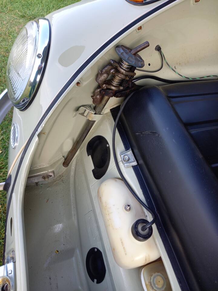 Image 114/137 of Volkswagen Beetle 1200 (1965)