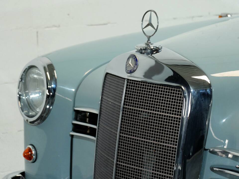 Image 20/31 of Mercedes-Benz 180 a (1958)