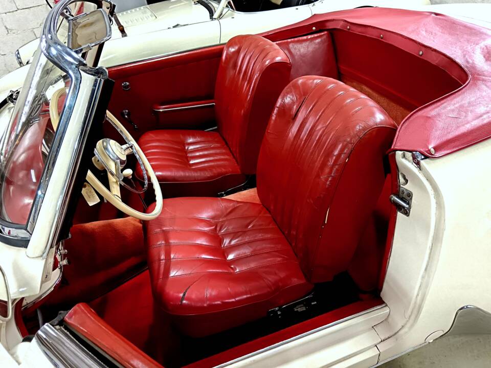 Image 12/19 of Mercedes-Benz 190 SL (1957)