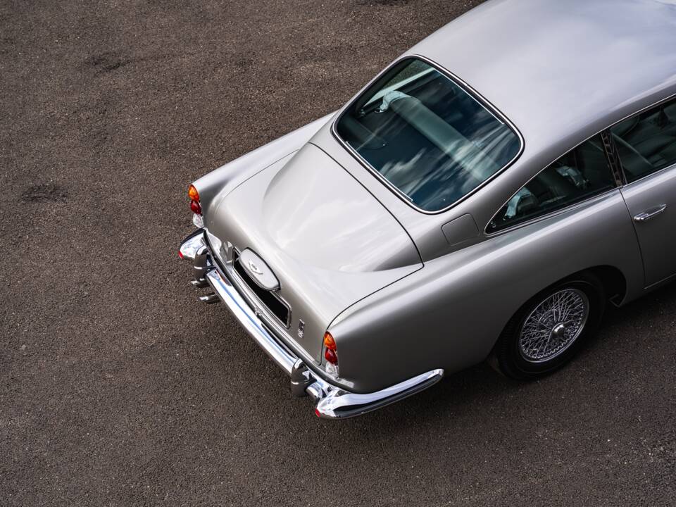 Image 35/42 de Aston Martin DB 5 (1964)
