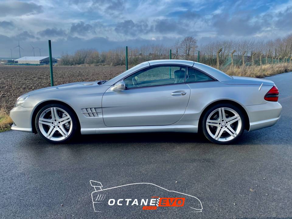 Bild 28/50 von Mercedes-Benz SL 350 (2008)