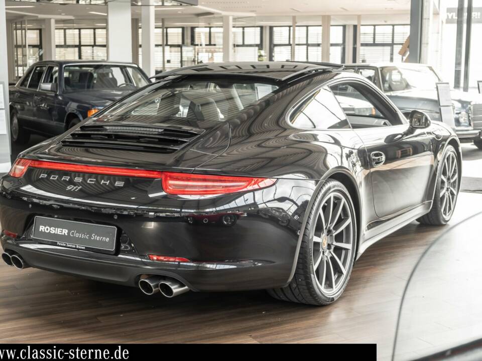 Image 5/15 de Porsche 911 Carrera 4 &quot;Black Edition&quot; (2015)