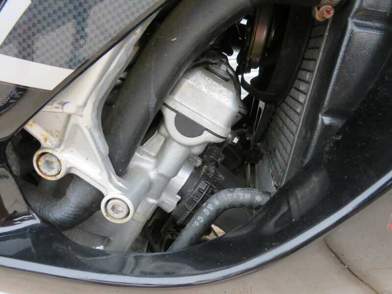 Image 26/45 of Yamaha YZF 600 R Thundercat (1997)