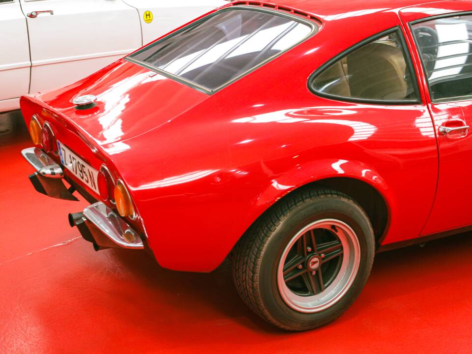 Bild 13/31 von Opel GT 1900 (1973)