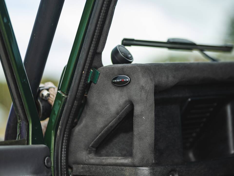 Immagine 28/50 di Land Rover Defender 110 (2005)