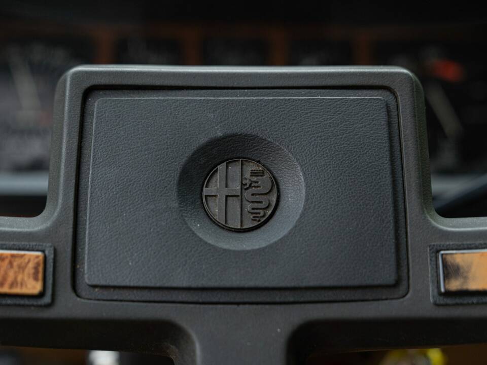 Image 40/50 of Alfa Romeo Alfa 6 - 2.5 (1979)