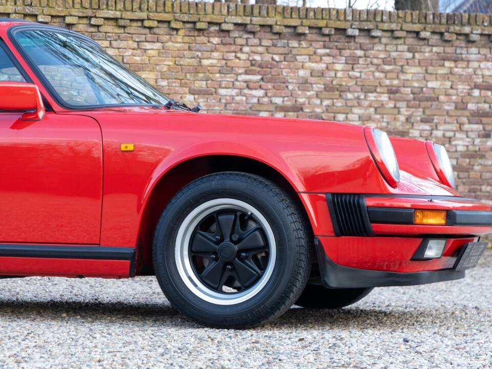 Bild 21/50 von Porsche 911 Carrera 3.2 (1988)