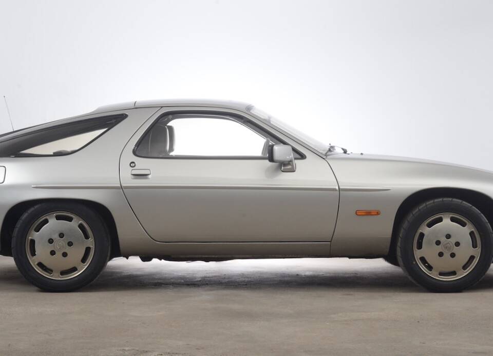 Bild 3/20 von Porsche 928 S (1981)