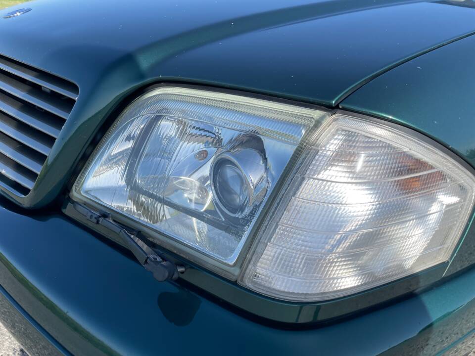 Image 23/39 de Mercedes-Benz SL 320 (1999)