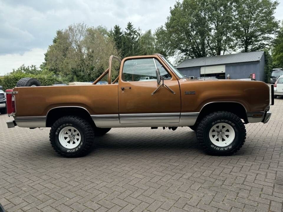 Bild 3/22 von Dodge Ramcharger (1976)