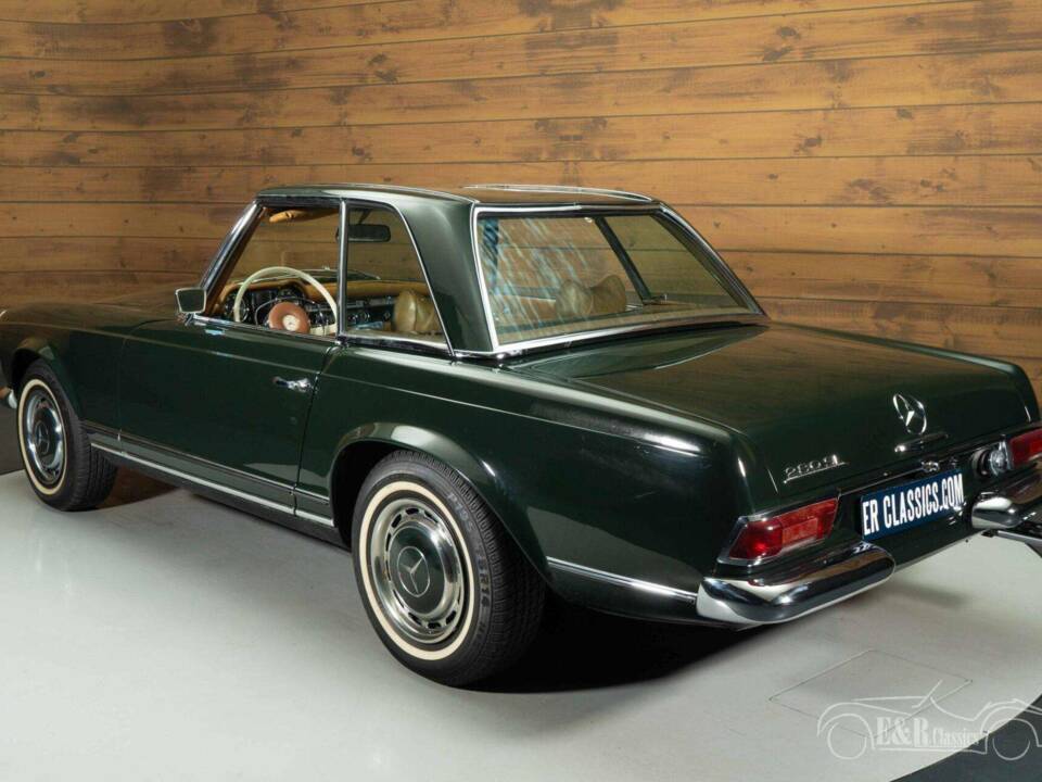 Immagine 8/19 di Mercedes-Benz 280 SL (1969)