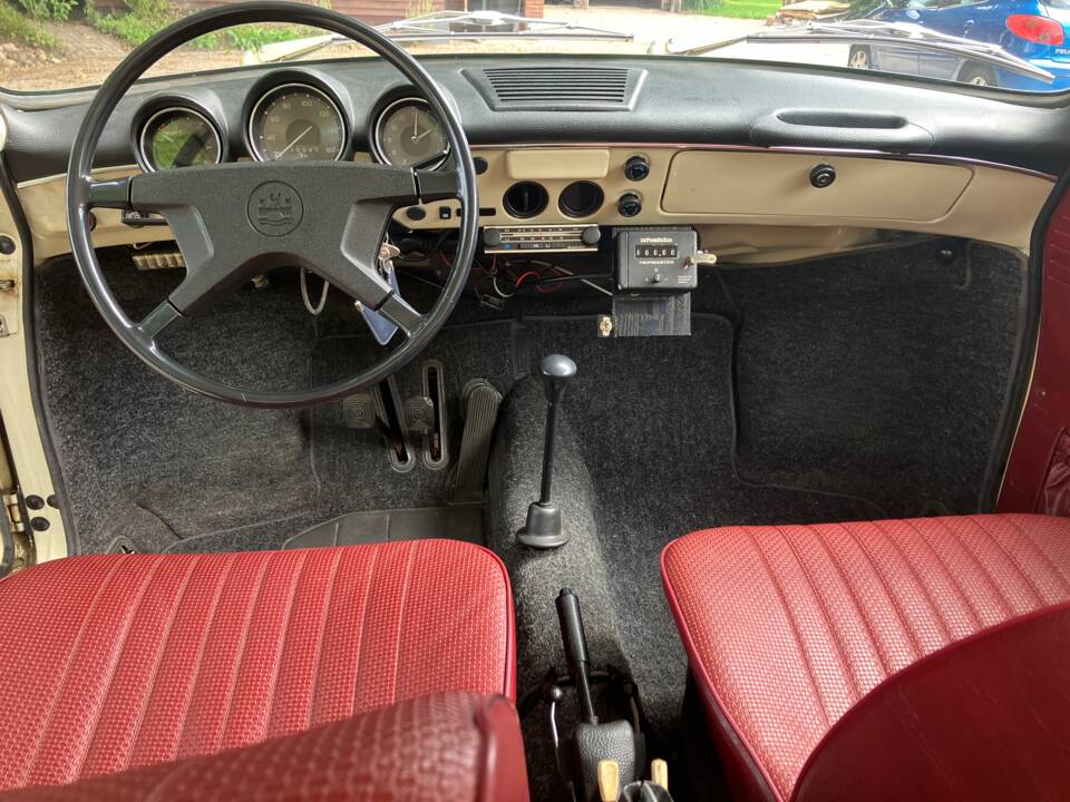 Image 34/34 of Volkswagen 1600 (1972)